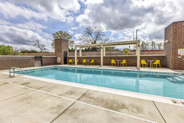 Pool - Home2 Suites by Hilton Raleigh State Arena - I-40, Exit 290