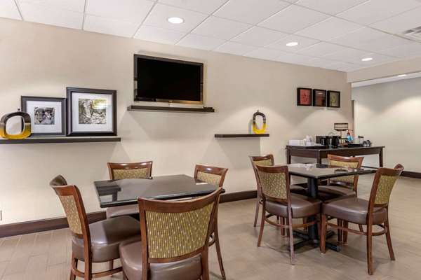  - Wingate by Wyndham Hotel Buckhannon