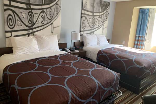  - Super 8 Hotel Joliet - I-80, Exit 130B