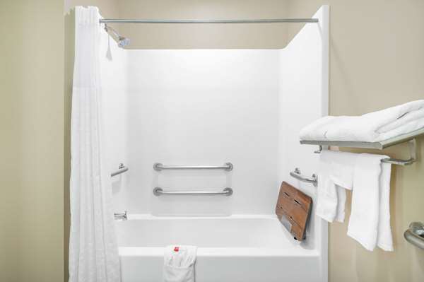  - Super 8 Hotel Joliet - I-80, Exit 130B