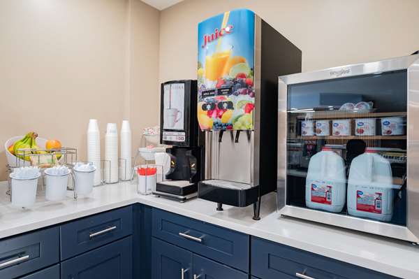  - Super 8 Hotel Joliet - I-80, Exit 130B