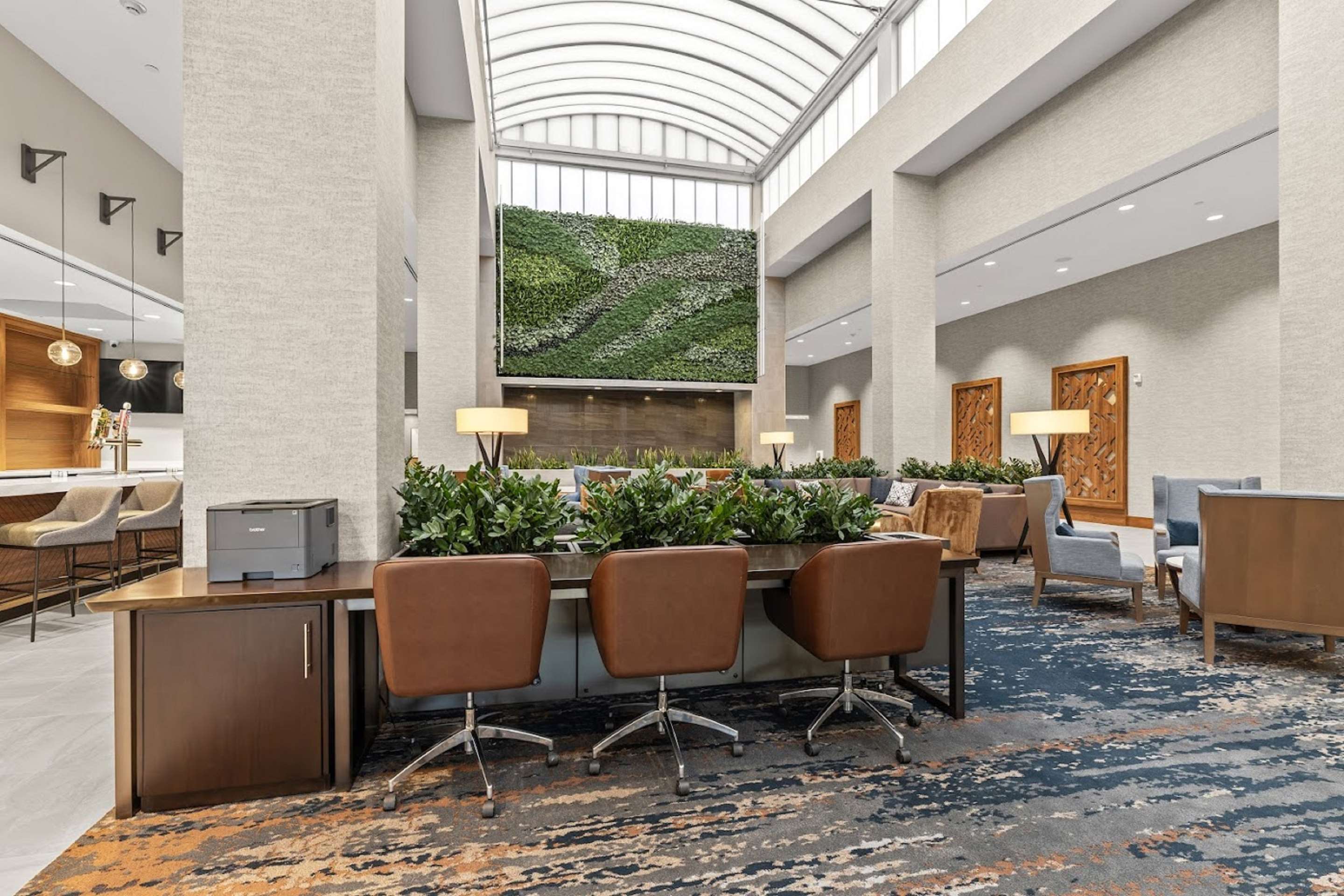 Lobby | Embassy Suites by Hilton Irving Las Colinas