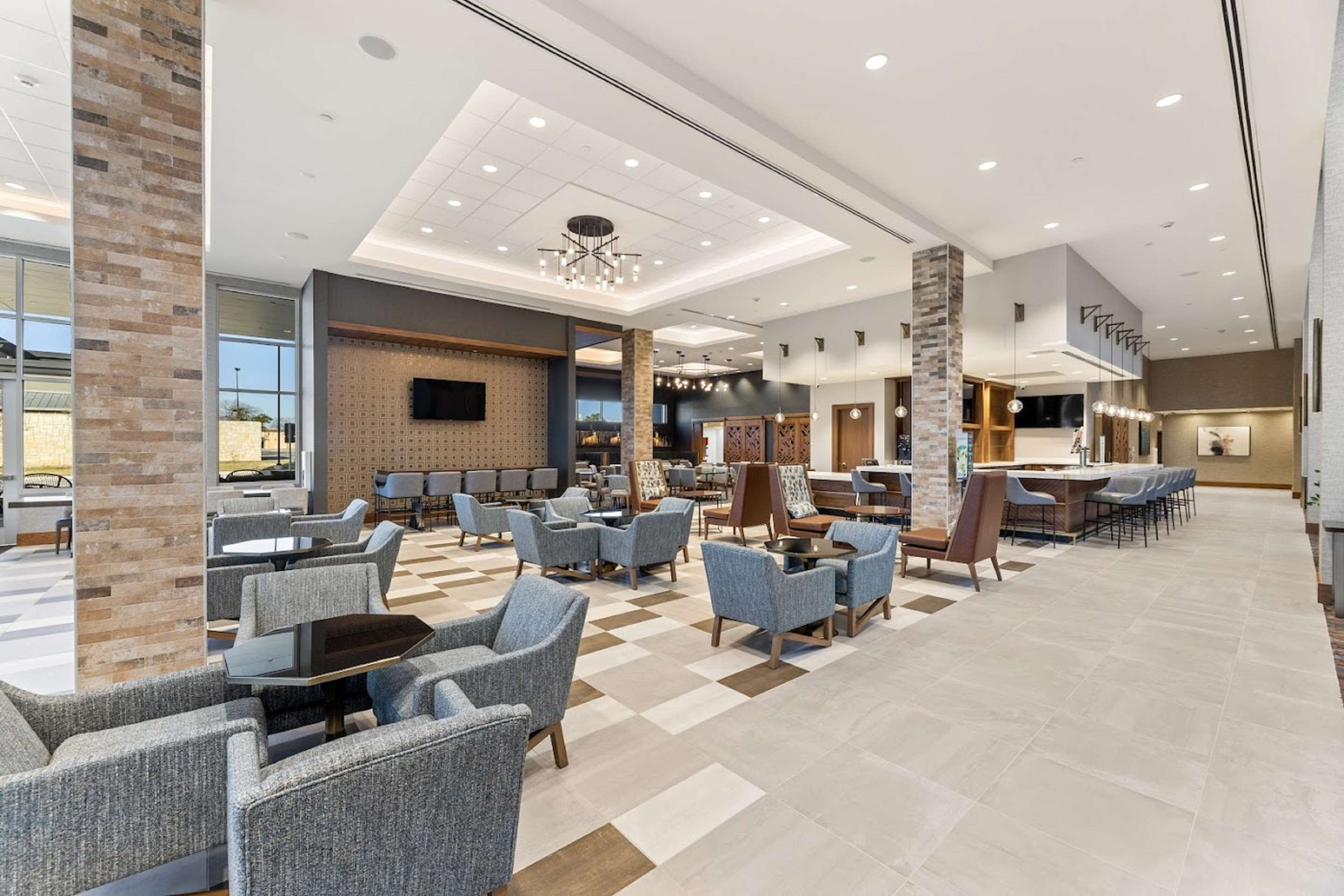 Lobby | Embassy Suites by Hilton Irving Las Colinas