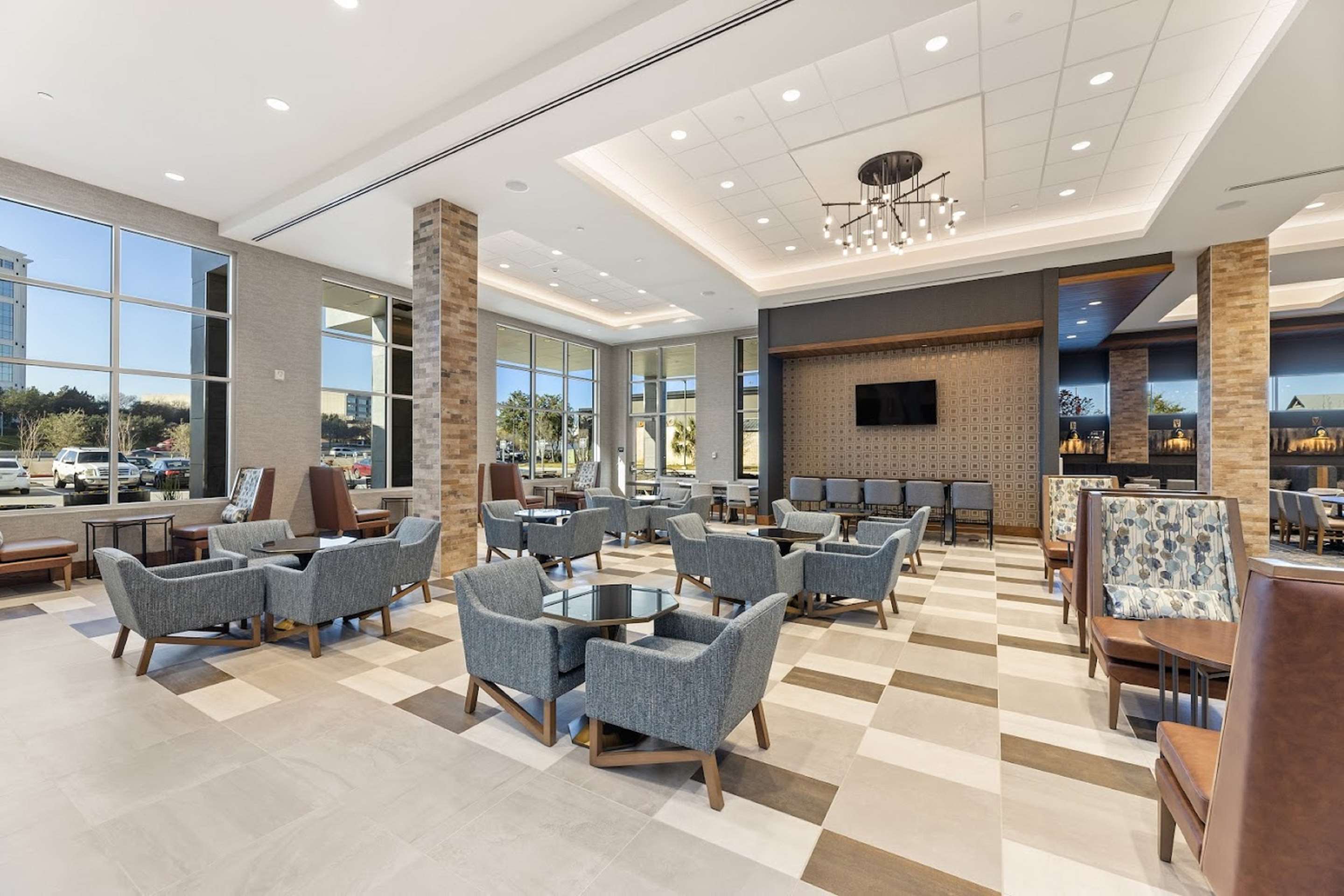 Lobby | Embassy Suites by Hilton Irving Las Colinas