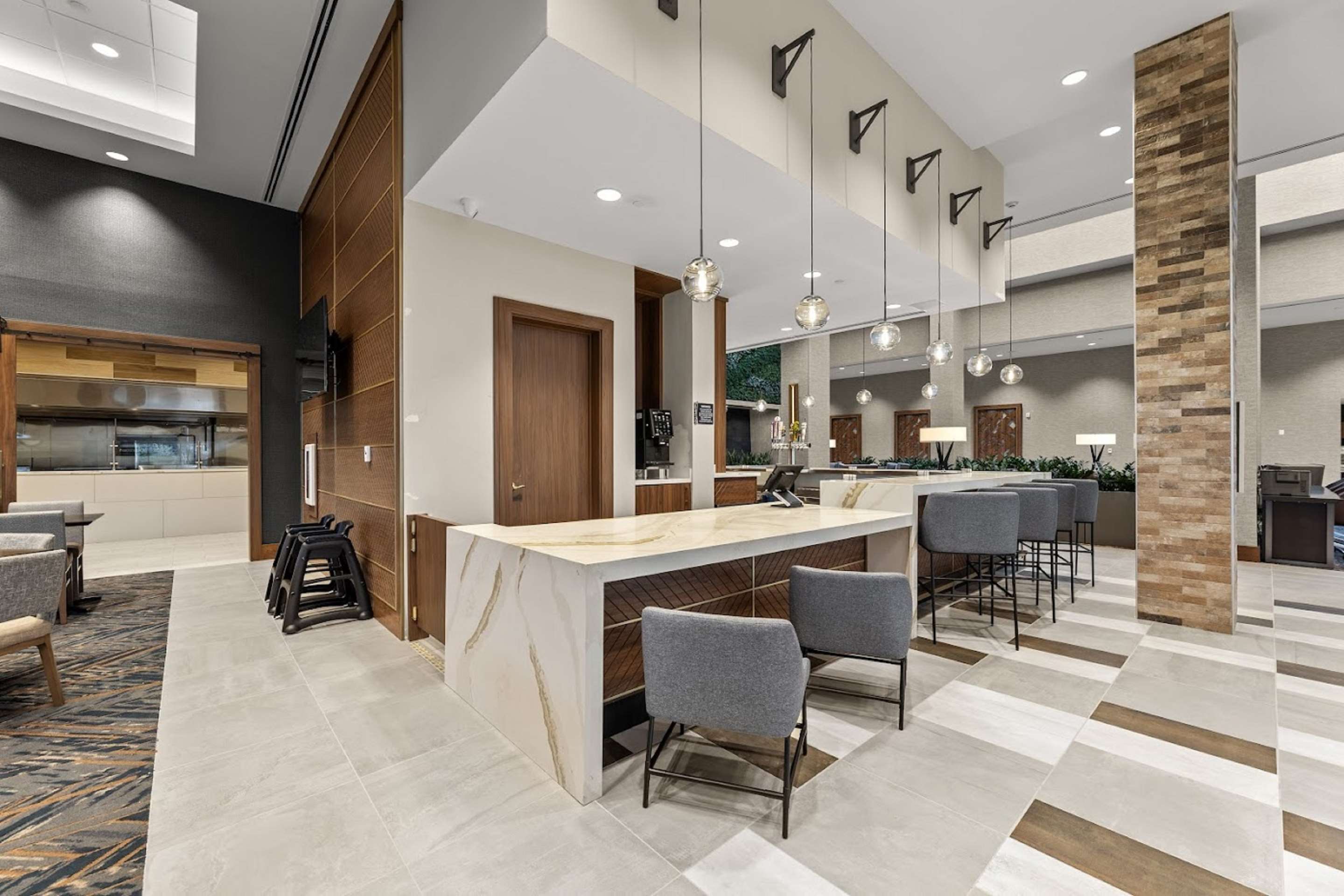 Lobby | Embassy Suites by Hilton Irving Las Colinas