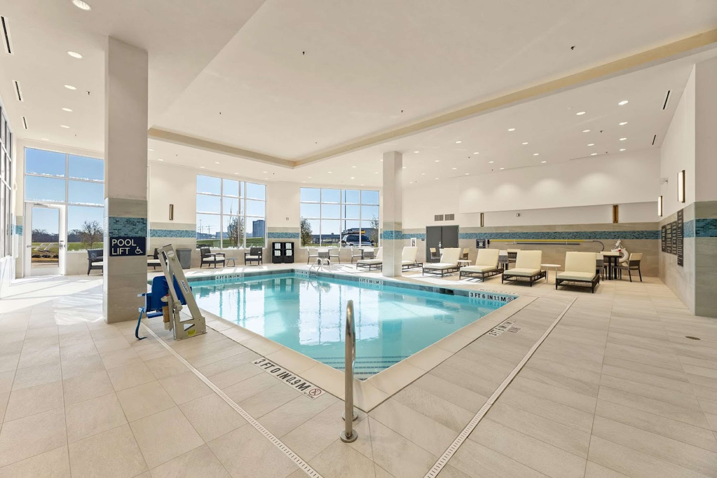 Pool | Embassy Suites by Hilton Irving Las Colinas