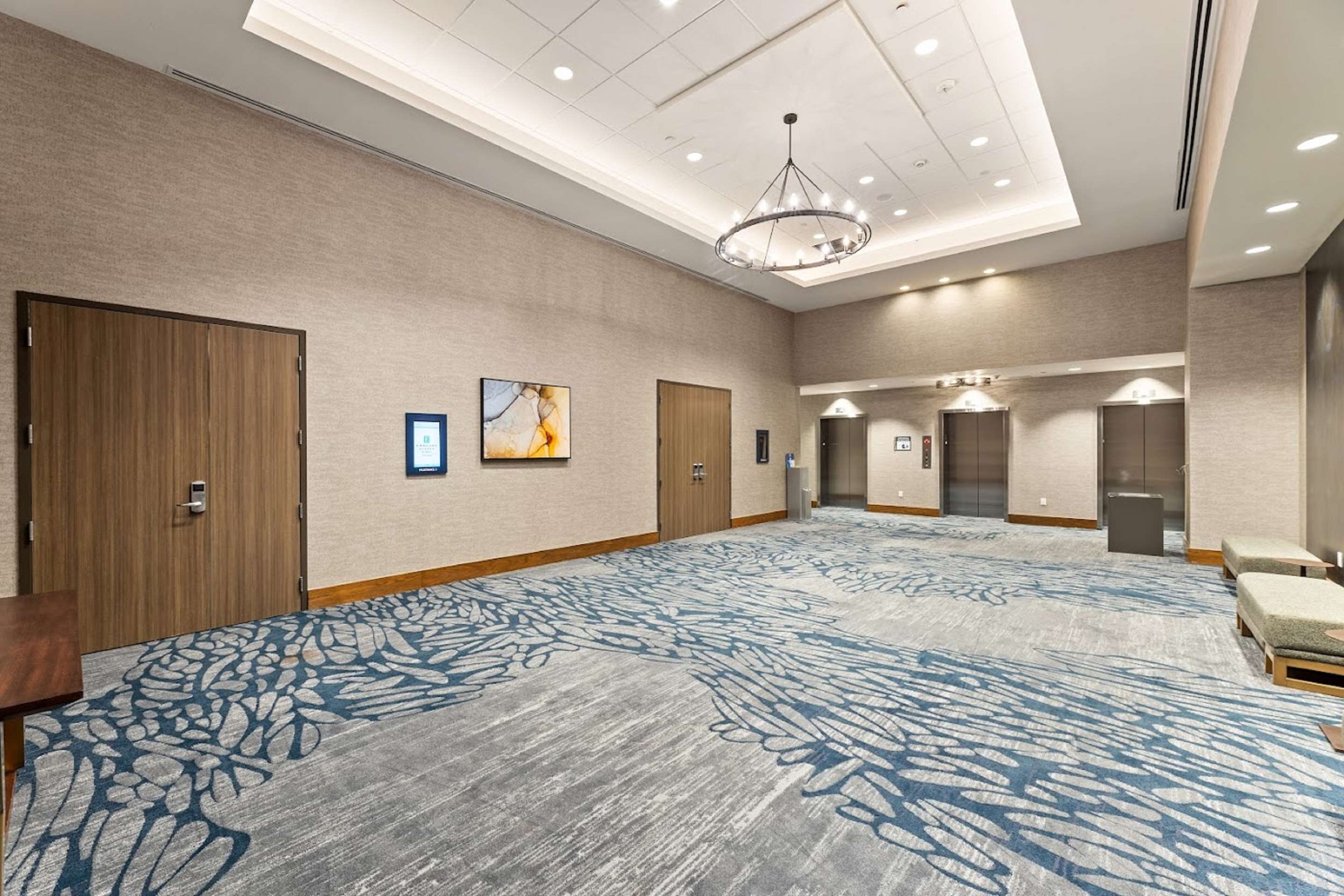 Meeting Room | Embassy Suites by Hilton Irving Las Colinas