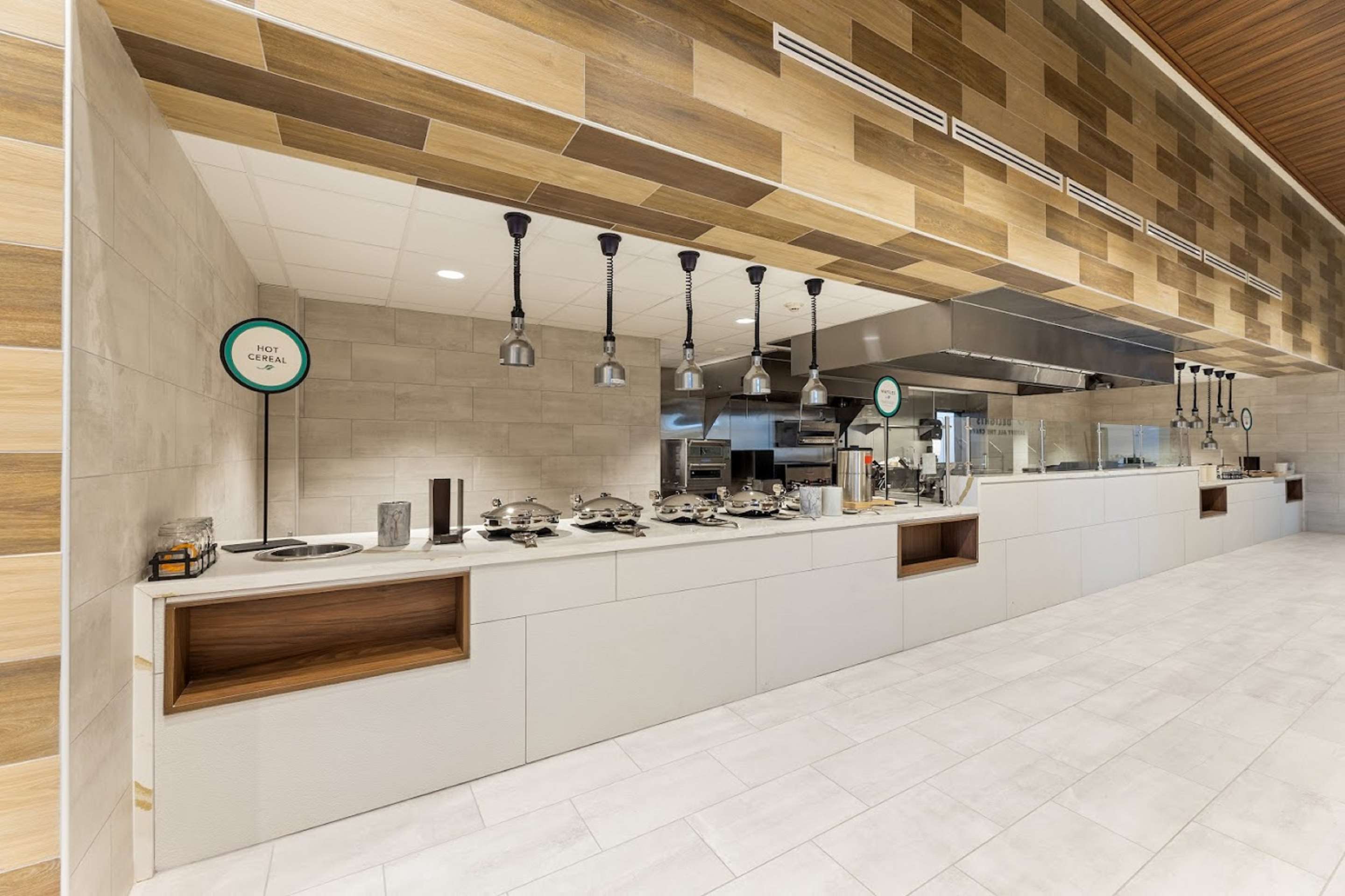 Breakfast Area | Embassy Suites by Hilton Irving Las Colinas