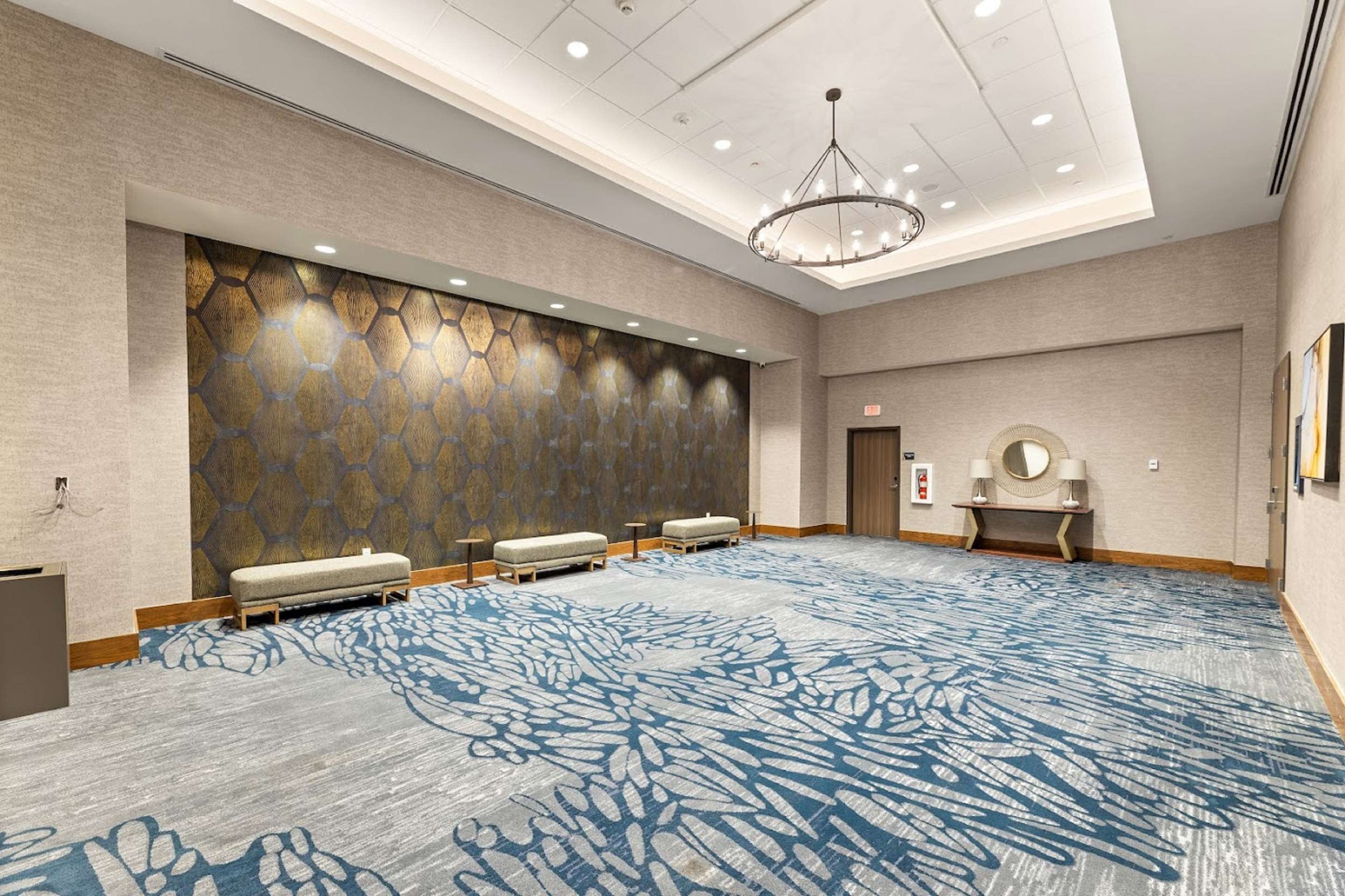 Meeting Room | Embassy Suites by Hilton Irving Las Colinas