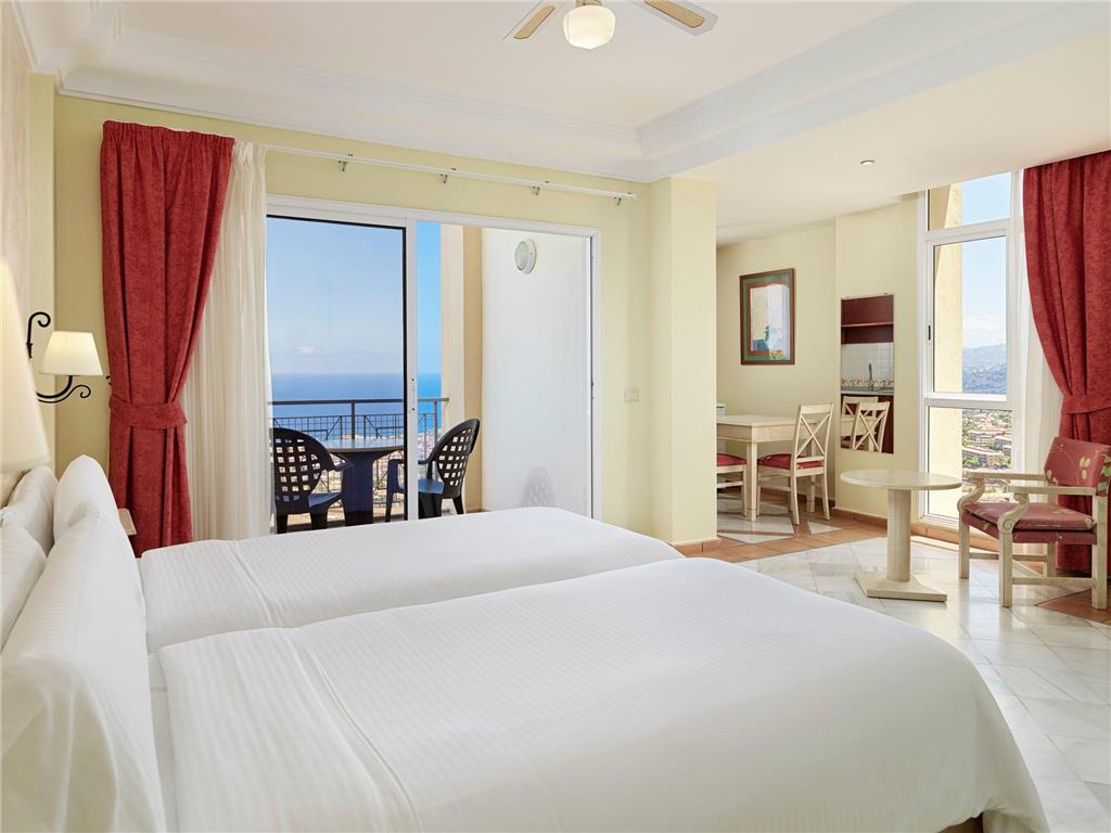 LAS AGUILAS AFFILIATED BY MELIA-guestroom-Guest Room,On-Site.jpg