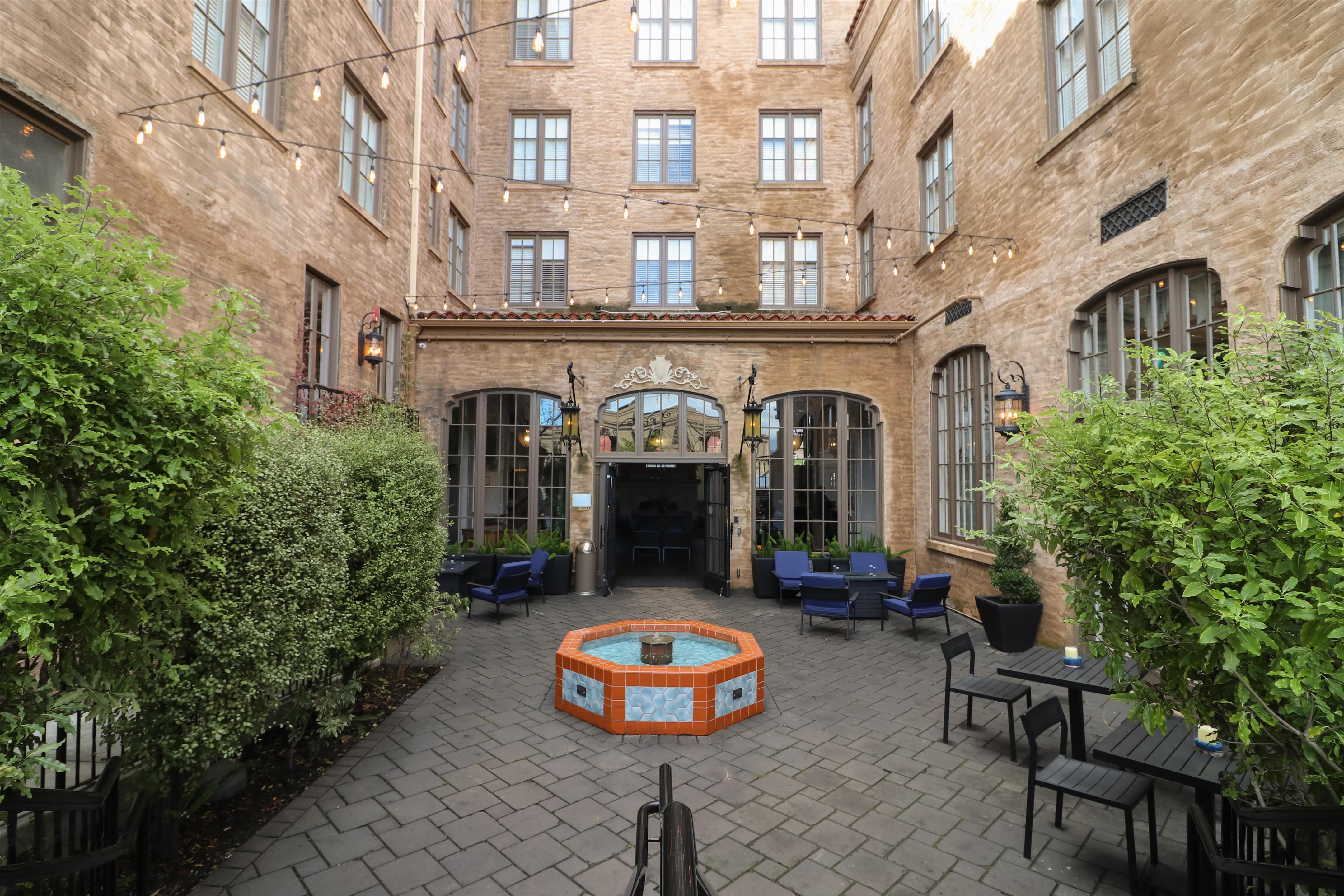 Exterior | Hotel Petaluma, Tapestry Collection by Hilton