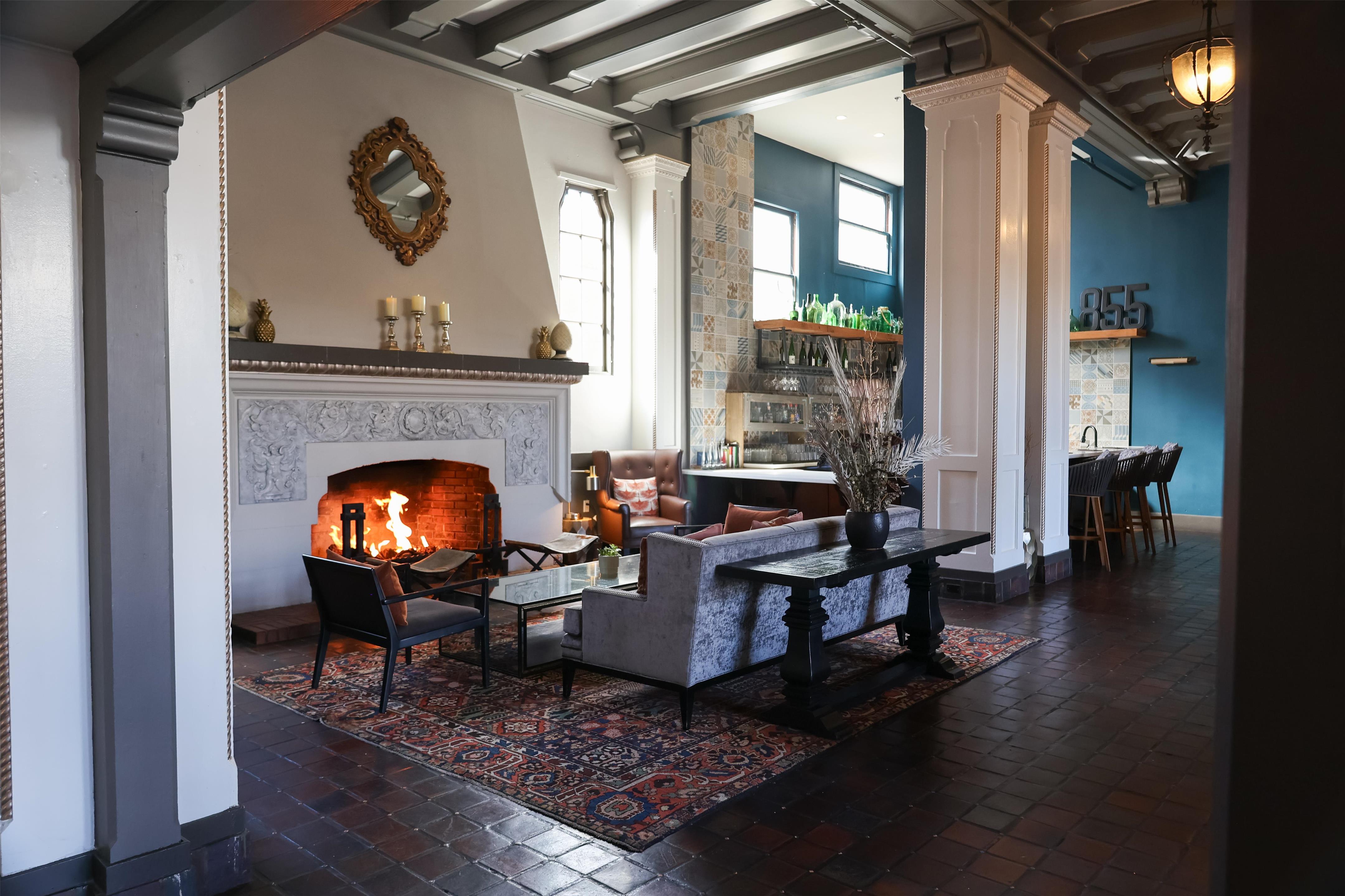 Lobby | Hotel Petaluma, Tapestry Collection by Hilton