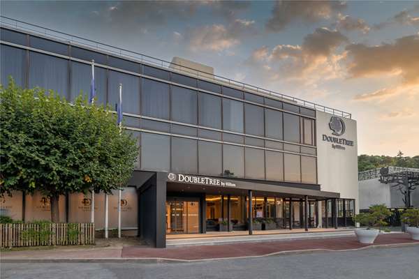 On-Site,Outdoor/Exterior,Exterior View of Building