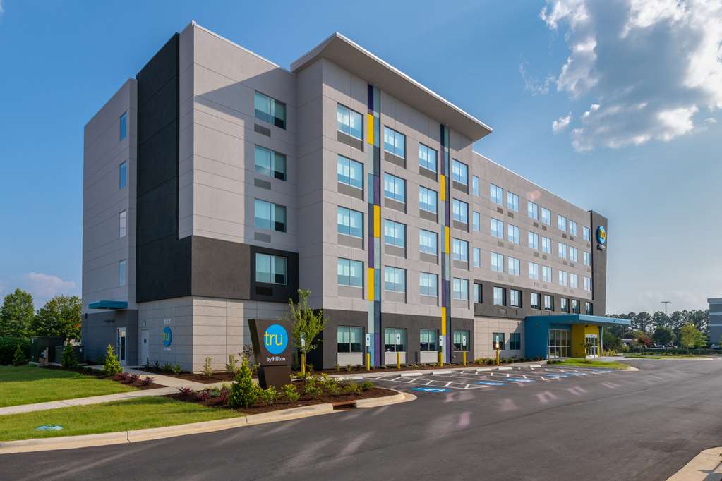 Tru by Hilton Fayetteville Fort Bragg
