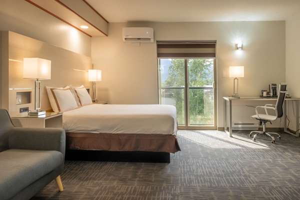  - Quality Inn Sunshine Suites Terrace