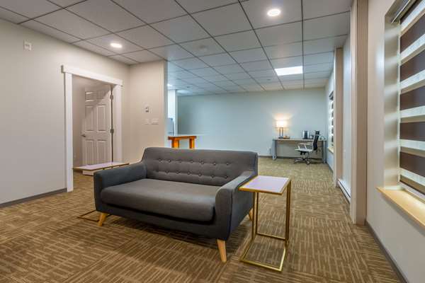 Suite - Quality Inn Sunshine Suites Terrace