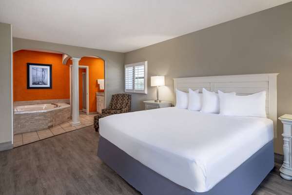 Suite - Sandbar Hotel South Myrtle Beach