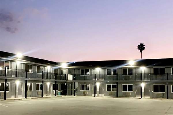 Exterior view - Super 8 Motel Bakersfield