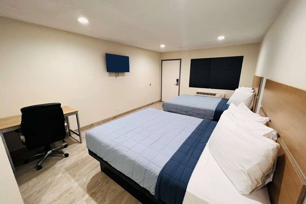 SUPER 8 BY WYNDHAM BAKERSFIELD CA-guestroom-Guest Room,On-Site.jpg