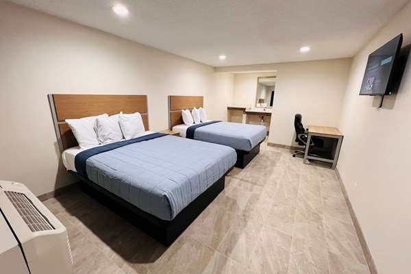  - Super 8 Motel Bakersfield