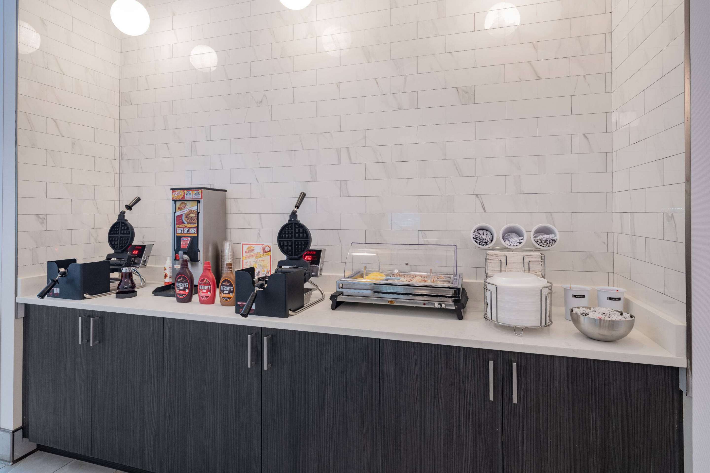 Property amenity | La Quinta Inn & Suites by Wyndham Chicago O'Hare-Rosemont