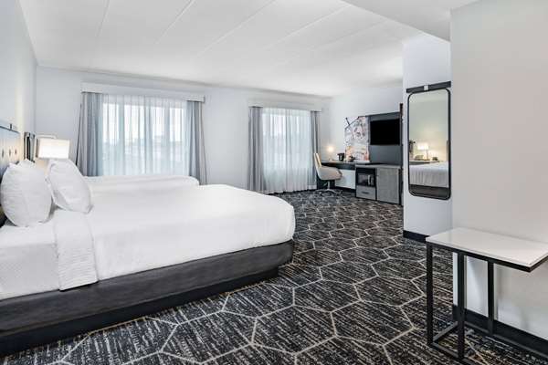  - La Quinta Inn & Suites Rosemont