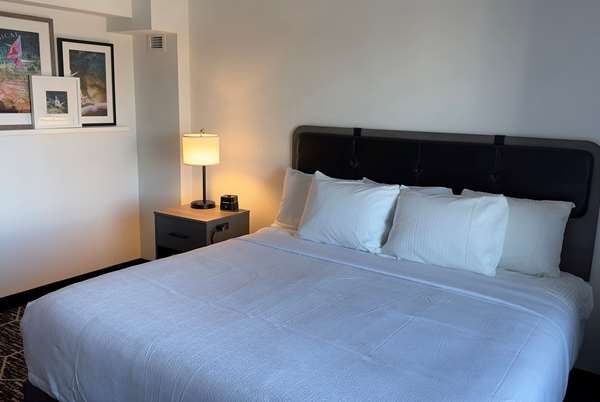  - La Quinta Inn & Suites Rosemont