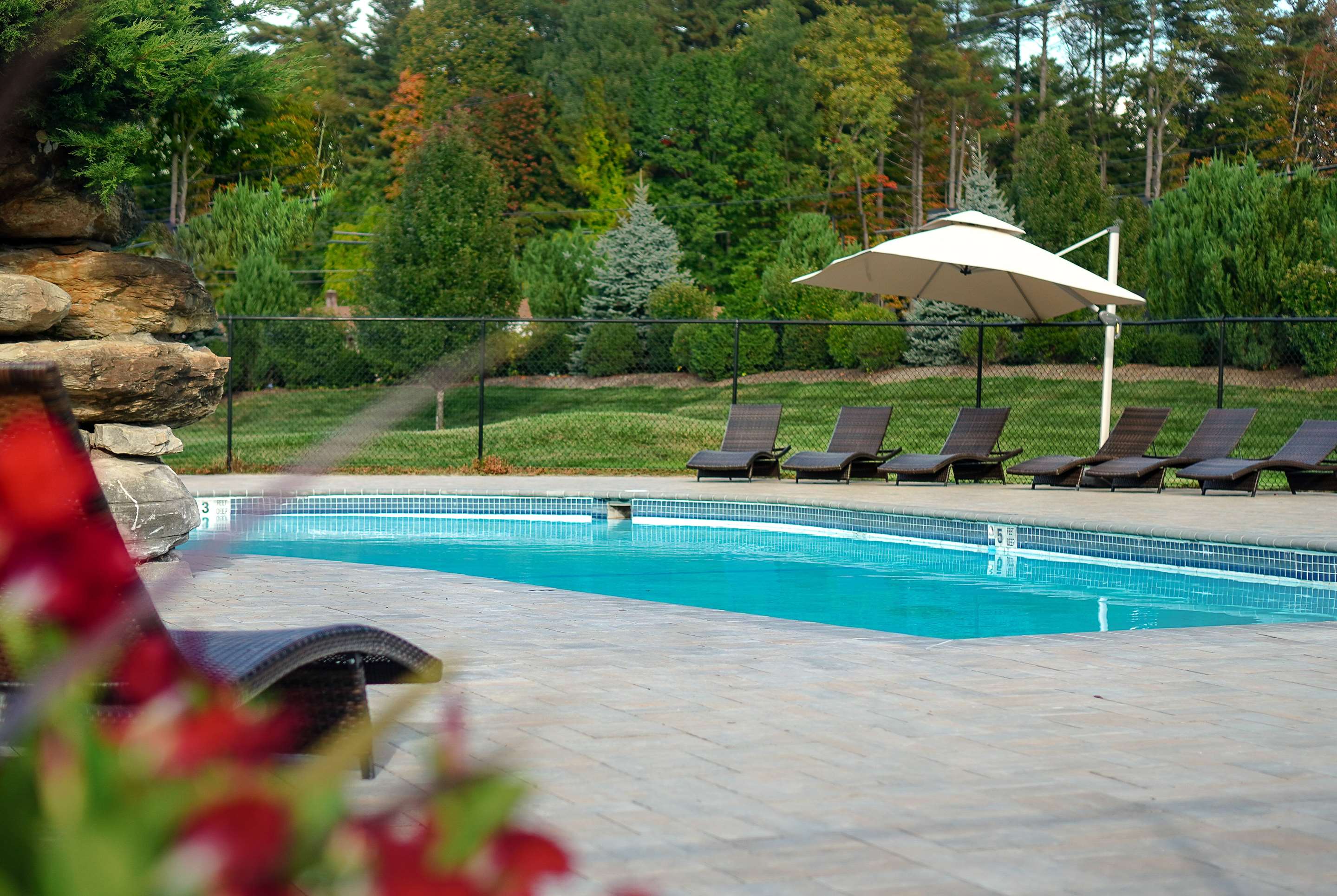 Pool | The Yankee, Trademark Collection by Wyndham