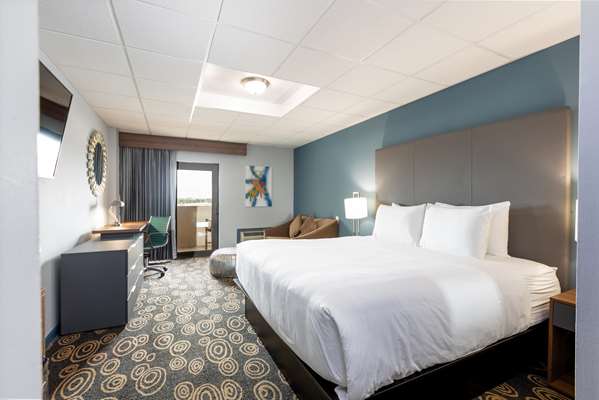  - Regency Hotel Airport Miami