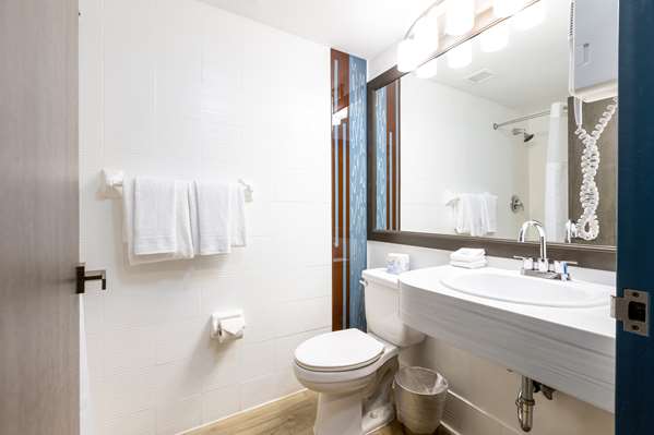  - Regency Hotel Airport Miami