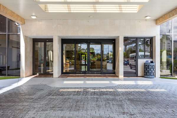 Exterior view - Regency Hotel Airport Miami