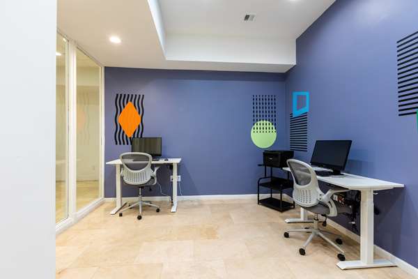 Conference Area - Regency Hotel Airport Miami