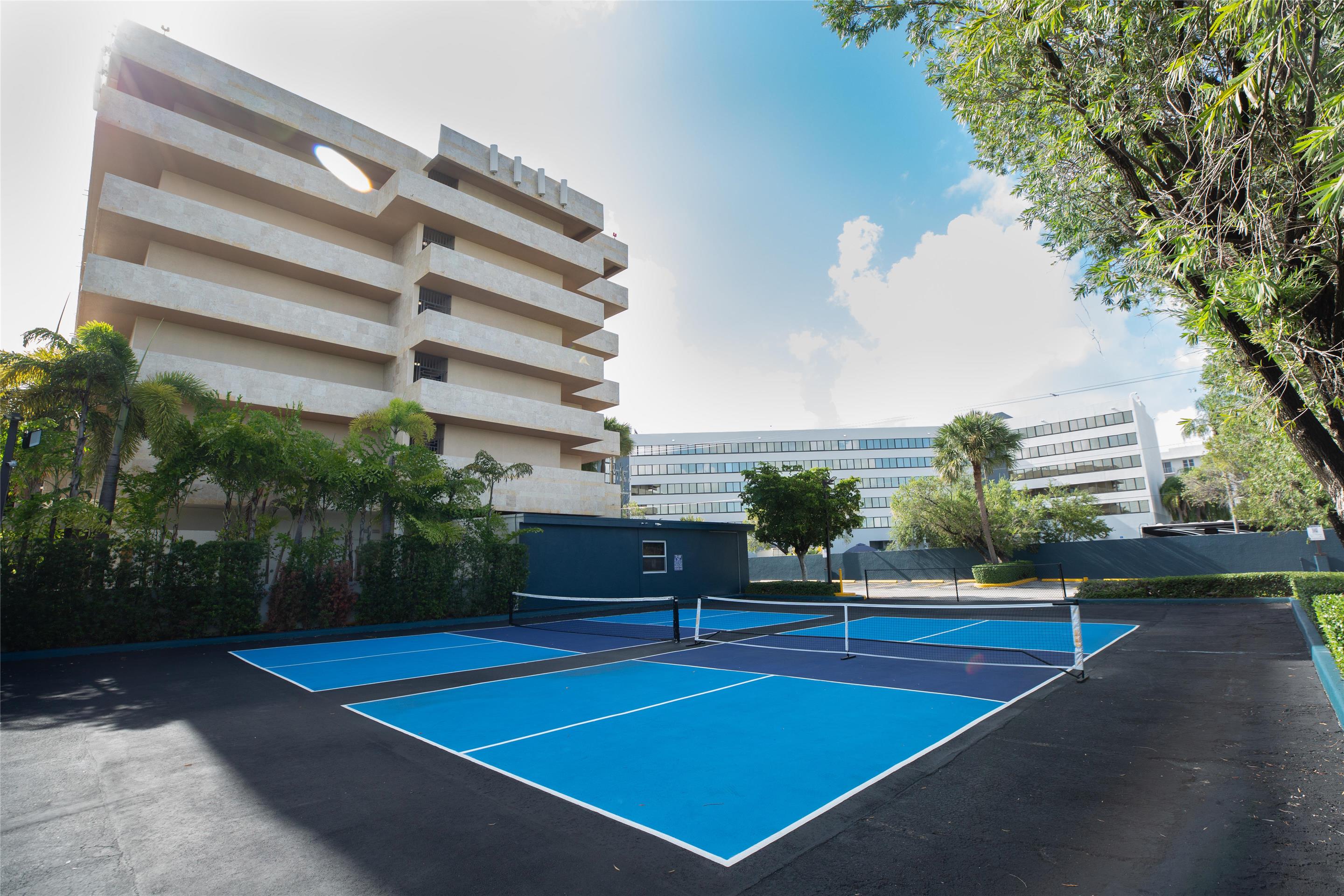 Pickleball Court | Regency Miami Airport by Sonesta