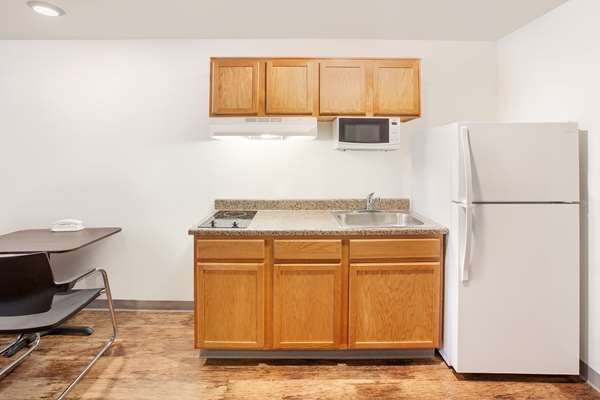  - Extended Stay America Select Suites Phoenix - I-17, Exit 207