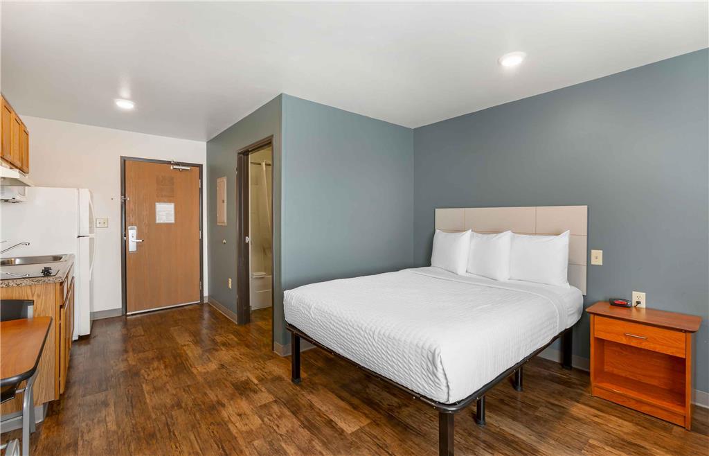 EXTENDED STAY AMERICA SELECT-guestroom-Guest Room,On-Site.jpg