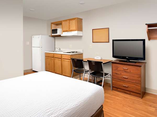  - Extended Stay America Select Suites South Kansas City