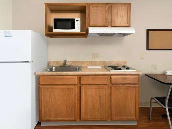  - Extended Stay America Select Suites South Kansas City