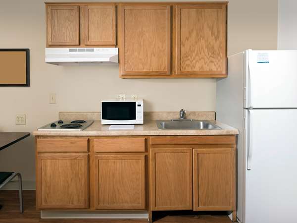  - Extended Stay America Select Suites South Kansas City