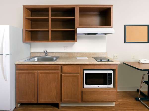  - Extended Stay America Select Suites Stadium Kansas City - I-70, Exits 8A & 9