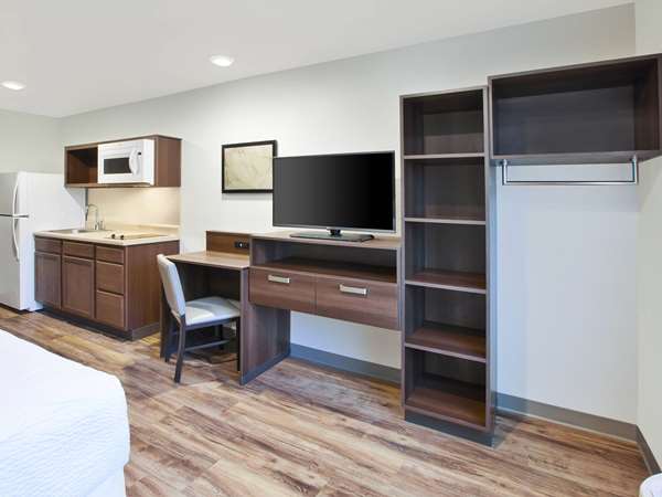  - Extended Stay America Suites Rochester Hills - I-75, Exit 74