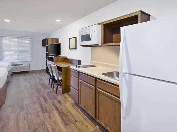  - Extended Stay America Suites Rochester Hills - I-75, Exit 74