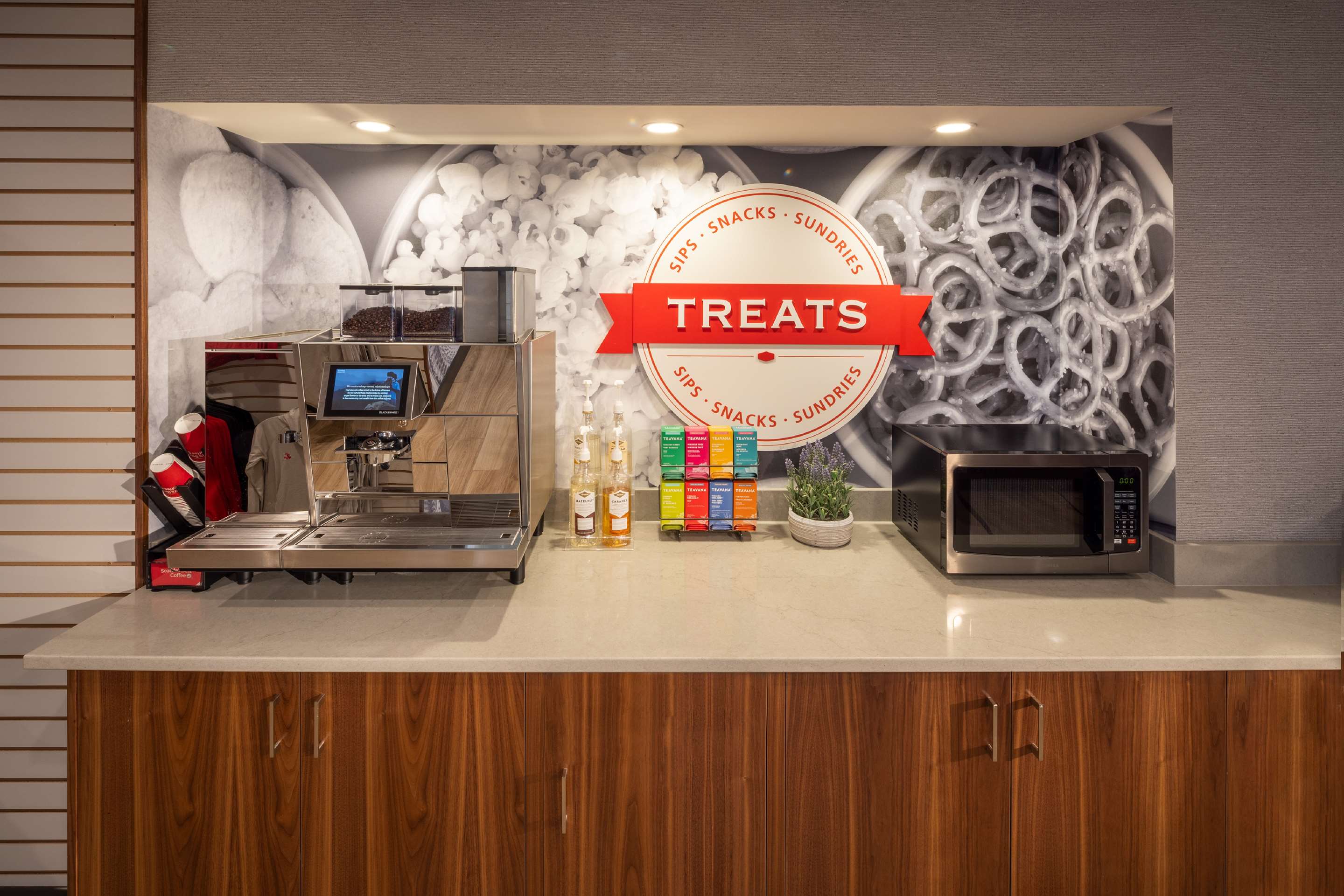 Restaurant | Hampton Inn Pullman