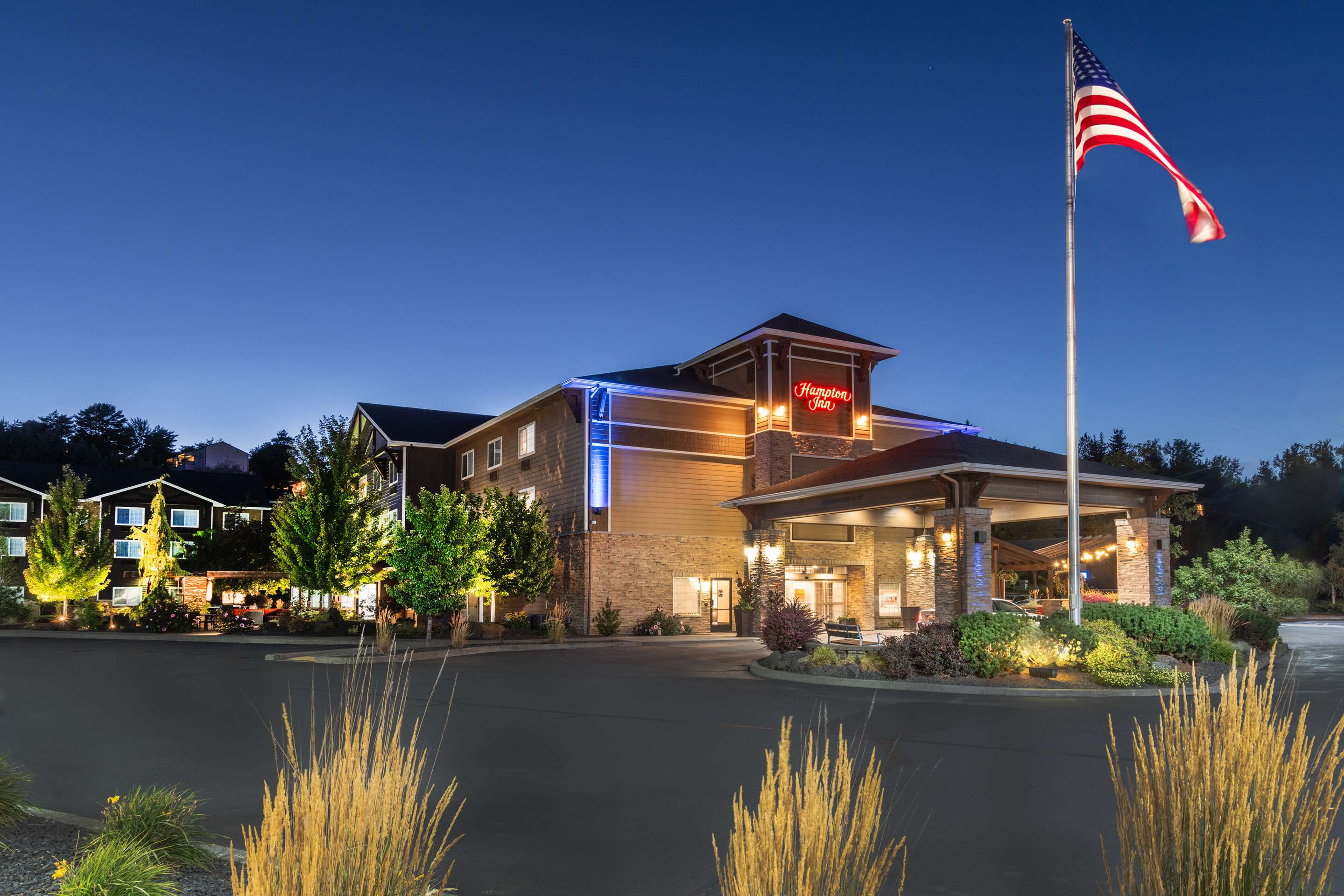 Exterior | Hampton Inn Pullman