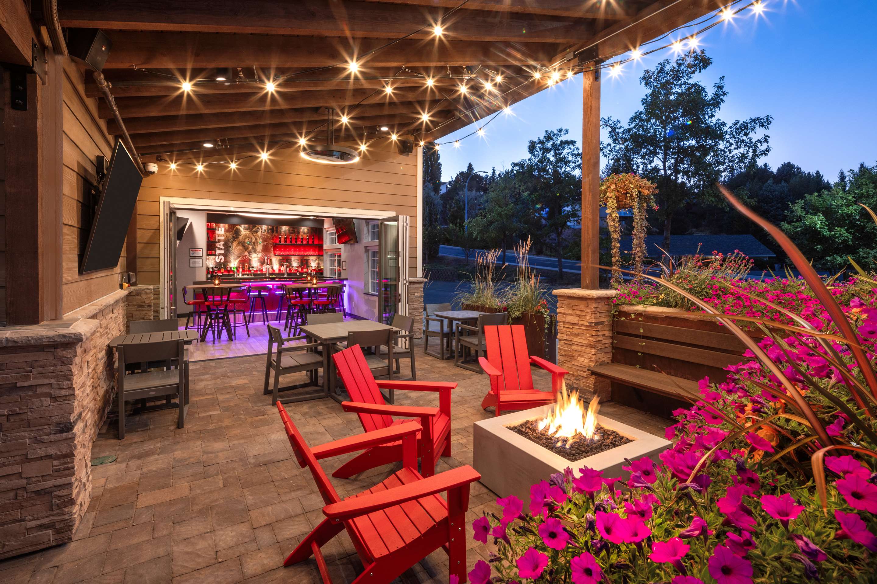 BarLounge | Hampton Inn Pullman