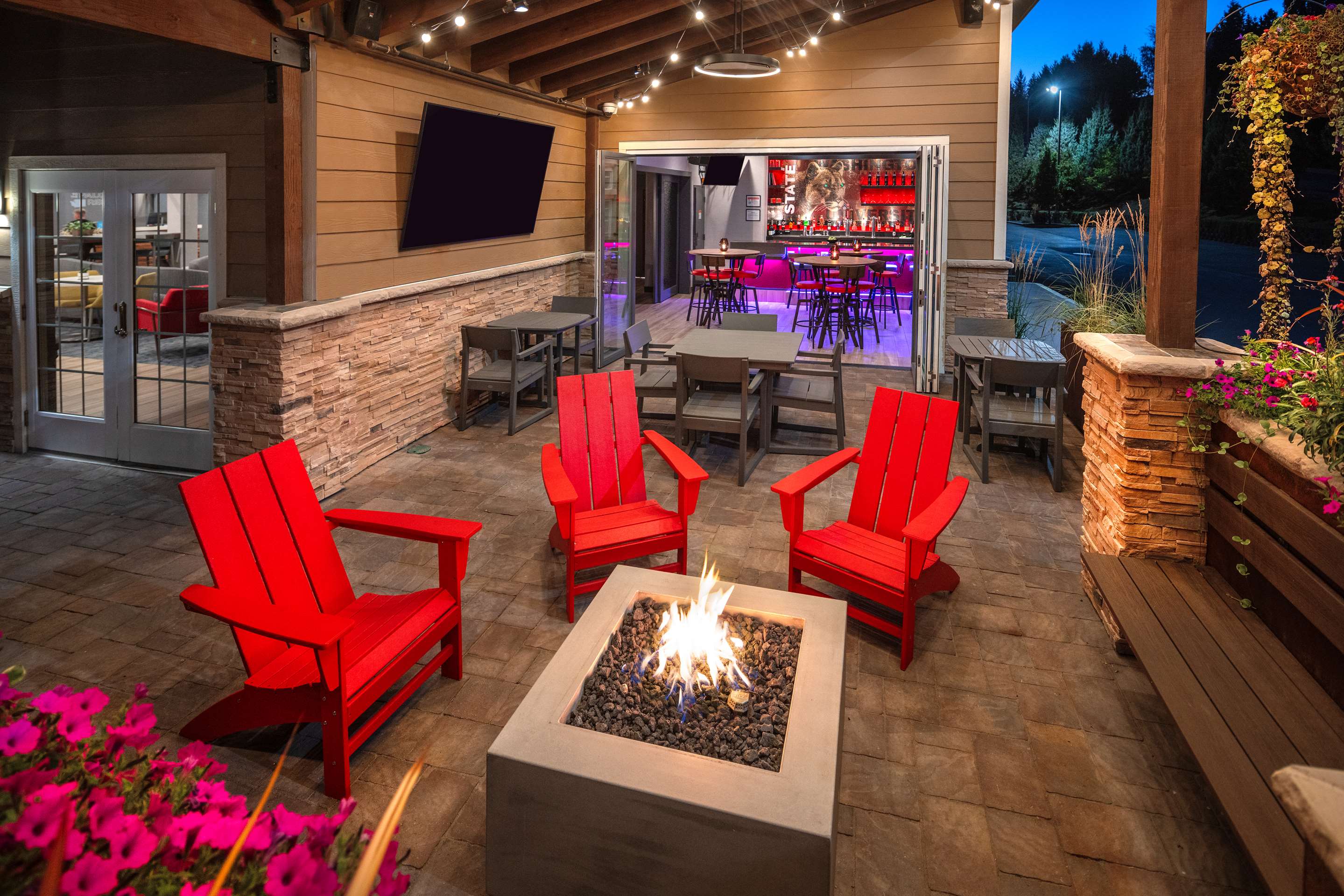 BarLounge | Hampton Inn Pullman