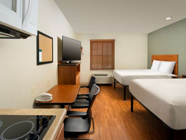  - Extended Stay America Suites East Aurora - I-70, Exit 283