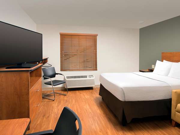  - Extended Stay America Suites East Aurora - I-70, Exit 283