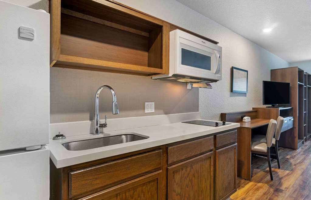 EXTENDED STAY AMERICA SELECT-guestroom-Guest Room,Kitchen/Kitchenette,On-Site.jpg