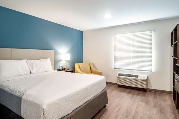  - Extended Stay America Suites Norco - I-15, Exit 100