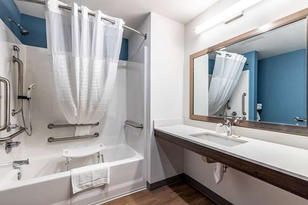  - Extended Stay America Suites Norco - I-15, Exit 100